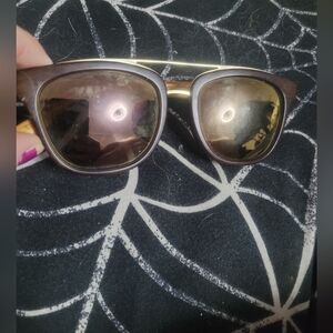 Stylish Brown Sunglasses with Gold Accents